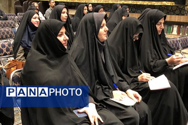برگزاری جلسه توانمندسازی فرهنگیان در ناحیه دو شهرری 