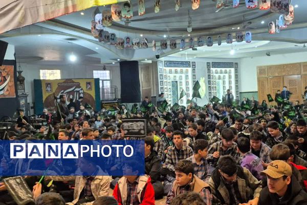 نوجوانان فاطمی از دبیرستان تا مسجد جامع