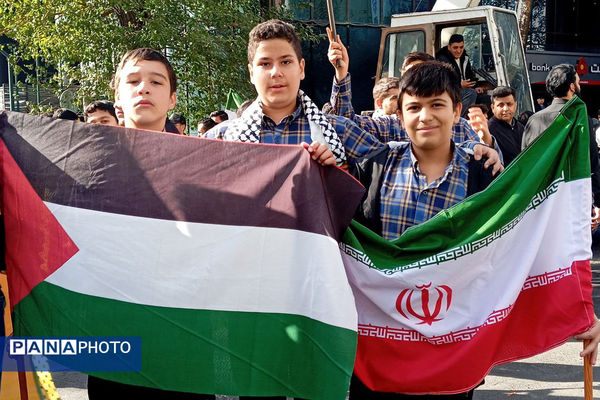 مراسم راهپیمایی ۱۳ آبان در تهران