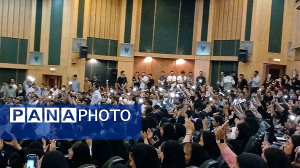 جشن بزرگ ازدواج دانشجویی در دانشگاه آزاد اسلامی واحد کرج