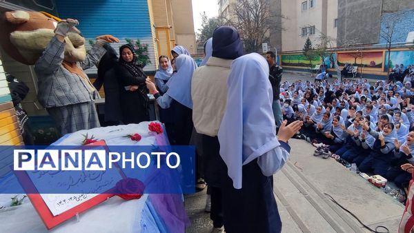 جشن میلاد‌ با‌سعادت حضرت فاطمه زهرا (س) در دبستان دخترانه فرهنگیان۲