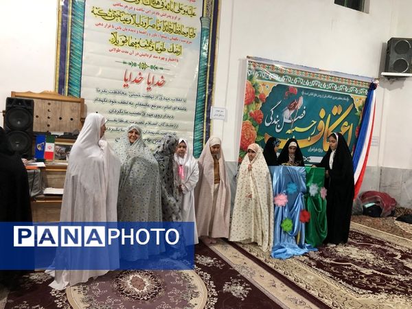 مراسم اعتکاف دانش آموزی در شهر راز