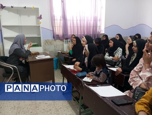 جشن شکوفه‌های دبستان ناهیدنخودی نیشابور
