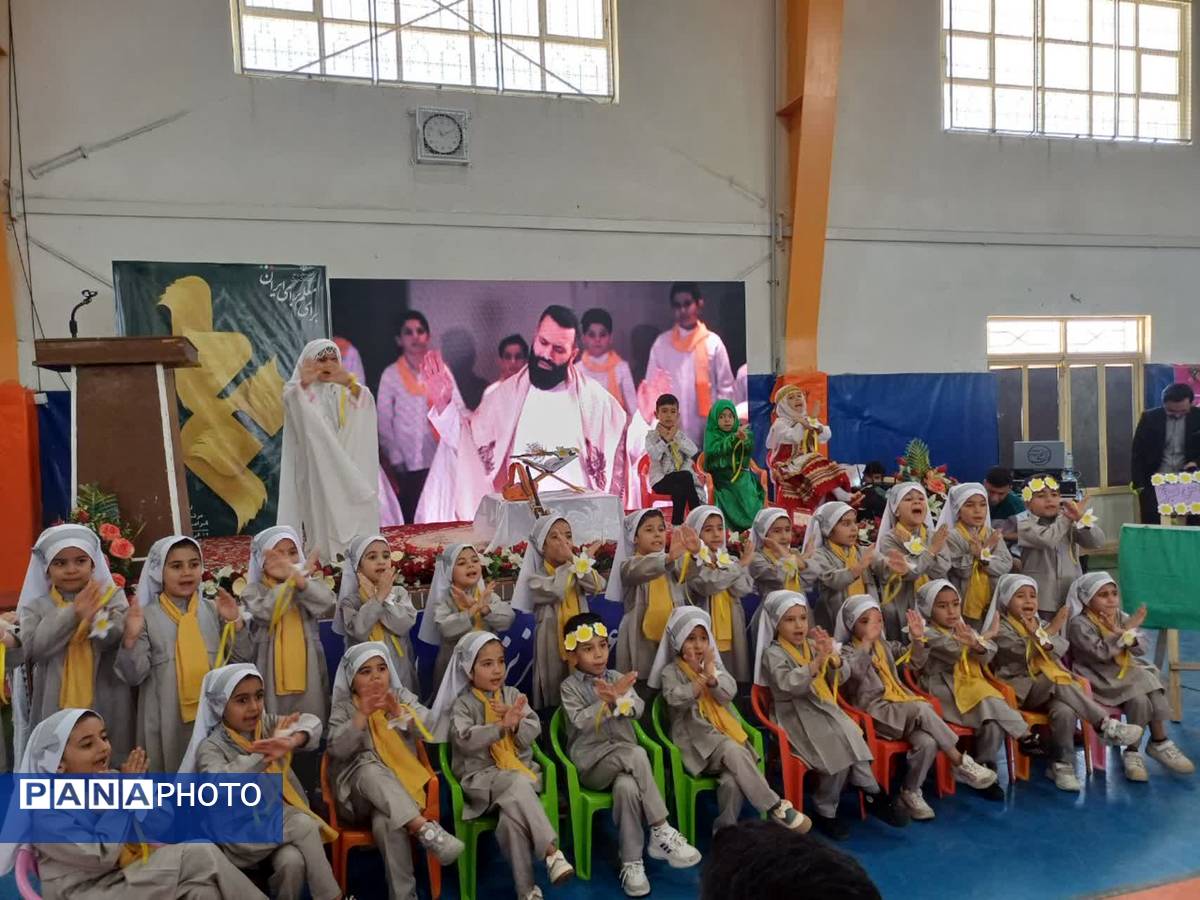 جشنواره هویتهای ملی اسلامی کودکستانهای شهرستان جاجرم