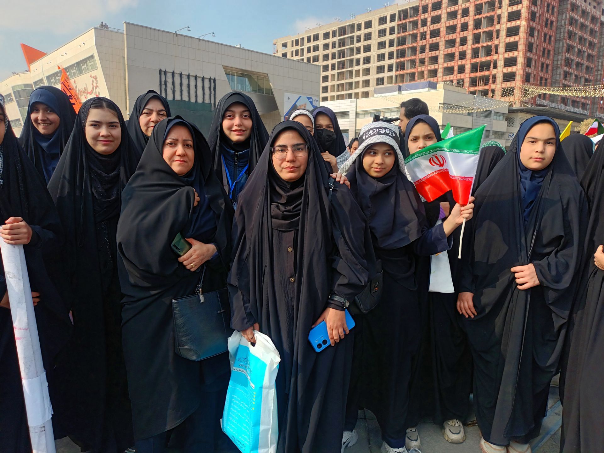 حماسه دانش‌آموزان مشهدی در روز ۱۳ آبان