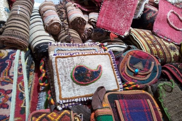 صنایع دستی، فرصتی برای ارائه هنر و اصالت ایرانی