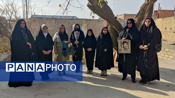 دیدار با خانواده شهدا به رسم عاشقی