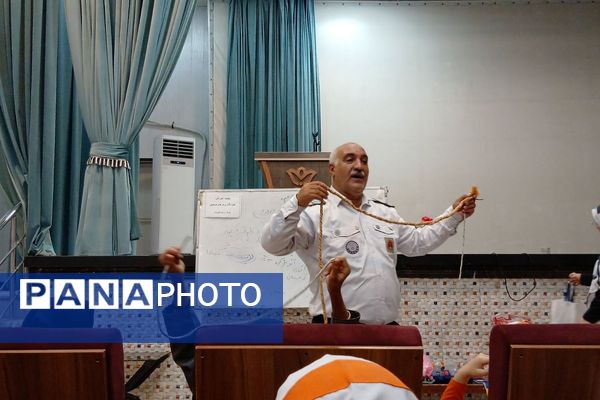 کارگاه آموزش مهارت‌های تشکیلات سازمان دانش‌آموزی در باقرشهر 