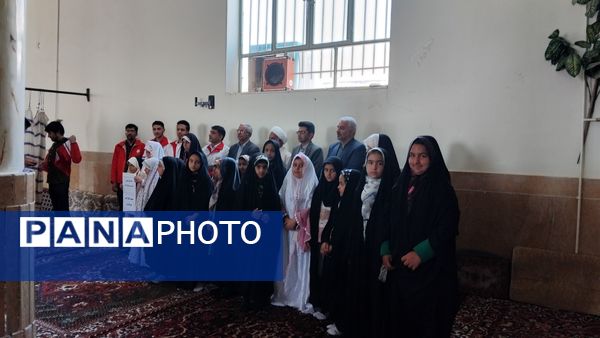 میز خدمت مسئولان در نماز جمعه شهر وردنجان