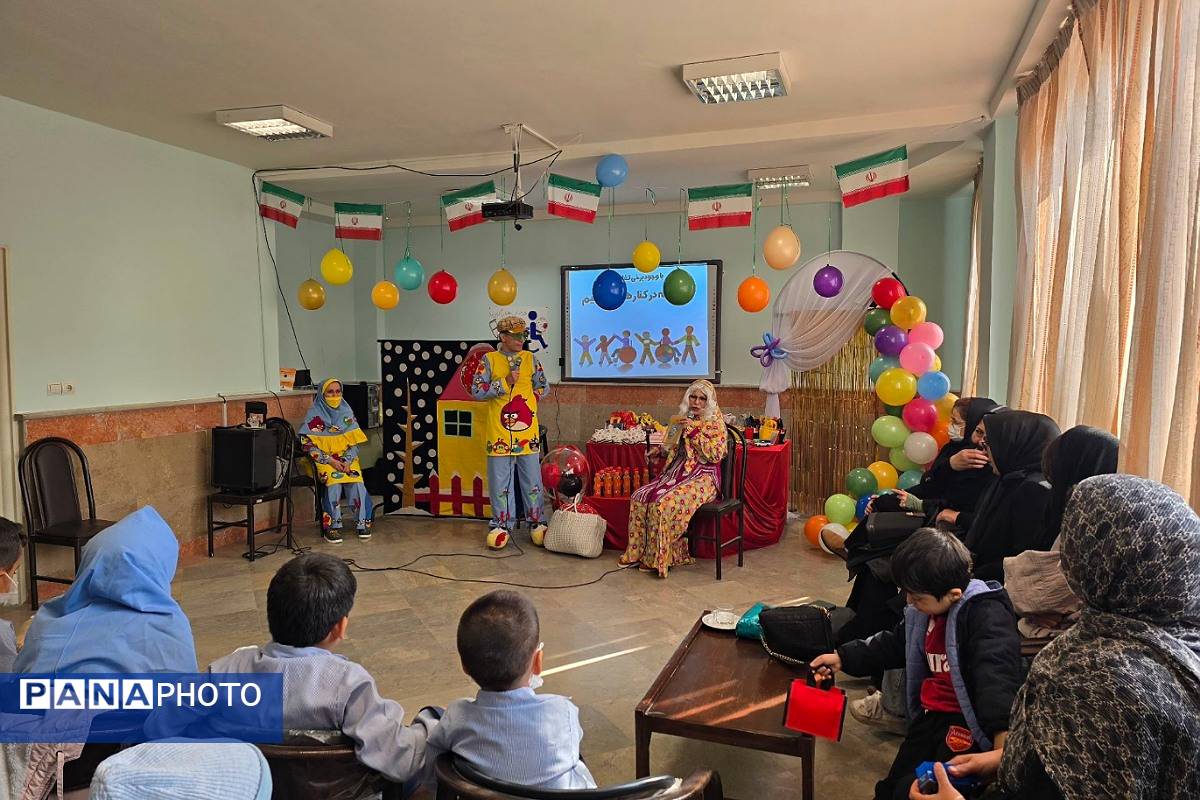 گرامیداشت روز جهانی معلولین در مدرسه استثنایی دخترانه شهدای تقی زاده ۳ کهریزک 