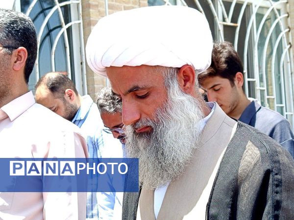 نماز جمعه ای هزاران نفری با حضور حماسی مردم کاشمر