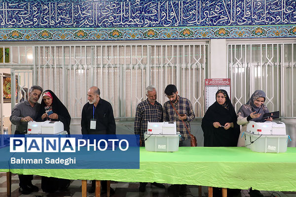 مرحله دوم انتخابات مجلس دوازدهم شورای اسلامی در مسجدالنبی میدان نبوت