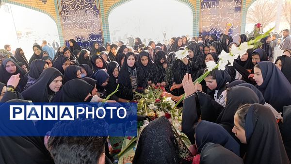 مراسم تشییع شهید گمنام در شهر سفیددشت 