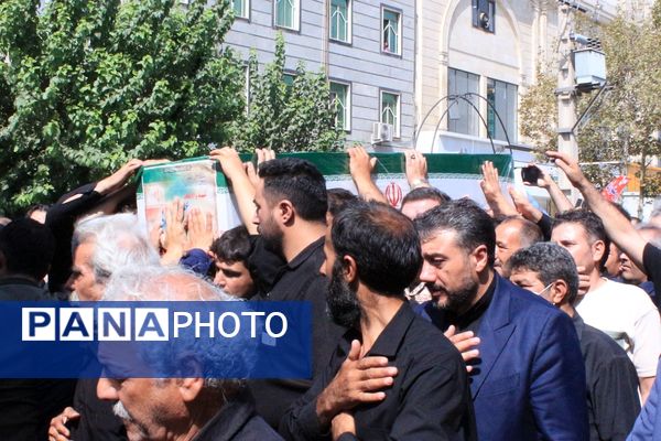 تشییعی که بهارستان را یکپارچه عزادار و مفتخر کرد