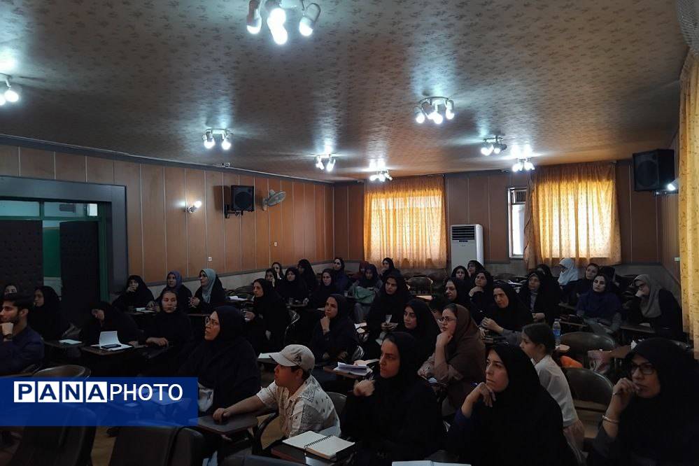 جلسه سرگروههای اجتماعات یادگیری