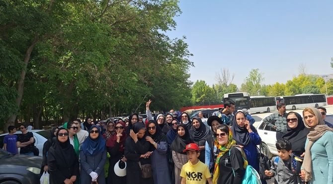 بزرگداشت آگاهی روز جهانی اُتیسم در جاده سلامت اصفهان