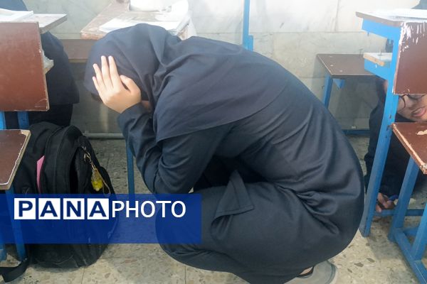 بیست و هفتمین مانور زلزله و ایمنی در دبیرستان مهر نیشابور