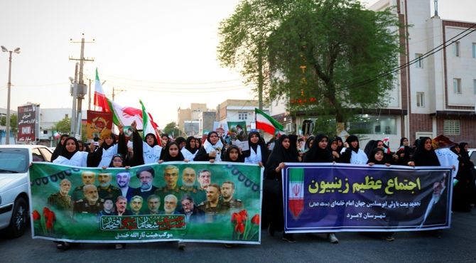 خروش بانوان لامرد؛ تجدید بیعت زینبیون با رهبر انقلاب

