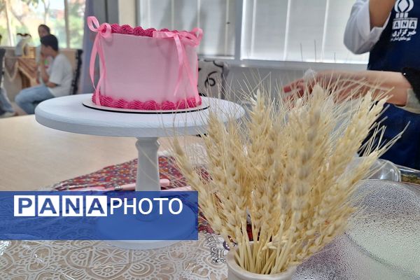 جشنواره غذای ایرانی به مناسبت هفته فرهنگی در فرهنگسرای بعثت صفادشت 