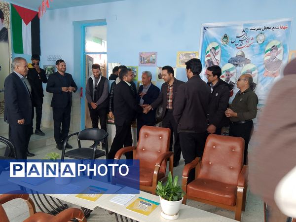 افتتاح اتاق انجمن اسلامی در دبیرستان خاتم الانبیاء (ص) زاوه