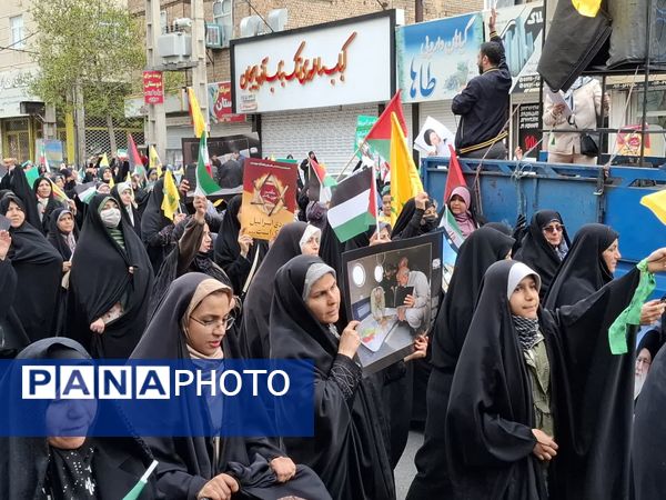 مردم ملارد در حمایت از آرمان‌های فلسطین به خیابان‌ها آمدند 