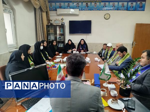 دیدار رئیس سازمان دانش‌آموزی شهرستان فاروج با مدیر جدید آموزش و پرورش این شهر