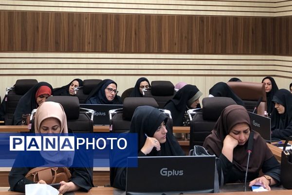 برگزاری کارگاه آموزشی با موضوع جهاد تبیین در ناحیه دو شهرری 