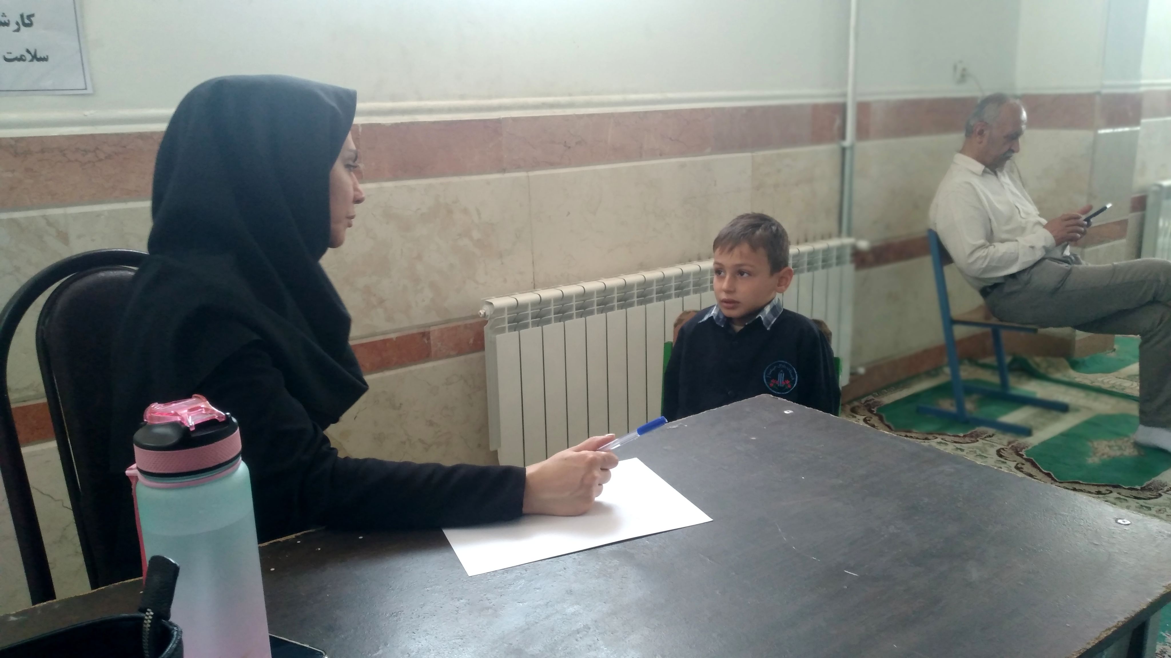 میزخدمت پزشکی رایگان برای دانش‌آموزان کم برخوردار درمدارس