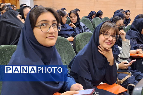 آیین پاسداشت فرهیختگان آینده‌ساز؛ مقام‌آوران جشنواره نوجوانان خوارزمی