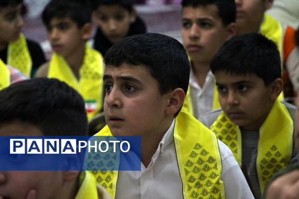 مراسم معنوی اعتکاف دانش‌آموزان پسر یزدی در فهرج