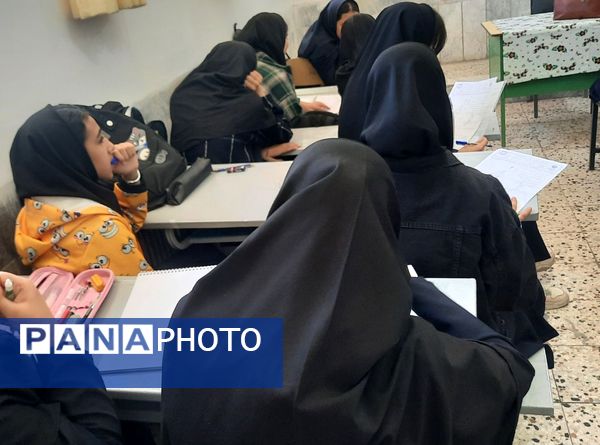 آزمون سنجش آغازین در دبیرستان دخترانه فیاض
