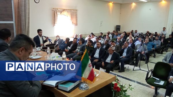 جلسه شورای اداری شهرستان بن با حضور استاندار 