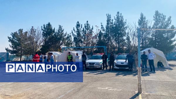 تمرین مقابله با بحران در هنرستان شهید باهنر باخرز