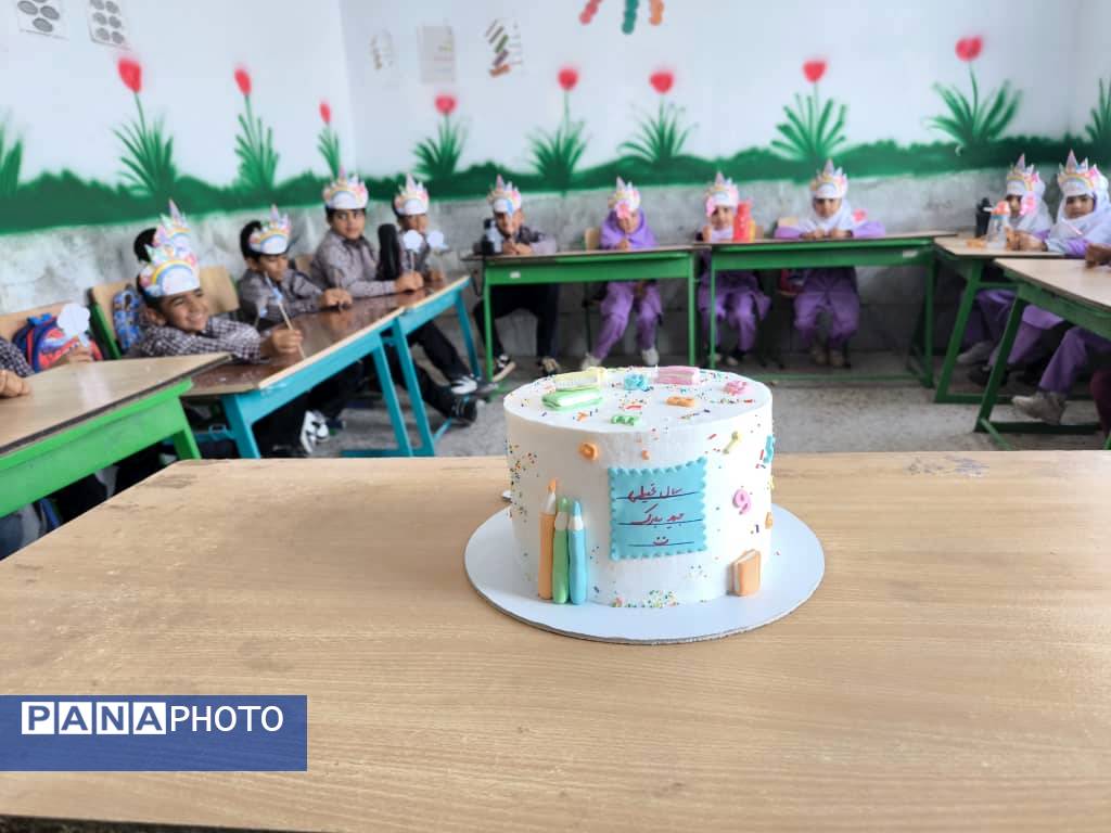 شور و شوق آغاز مدرسه؛ جشن بهیادماندنی کلاساولیها در روستای مزرعه