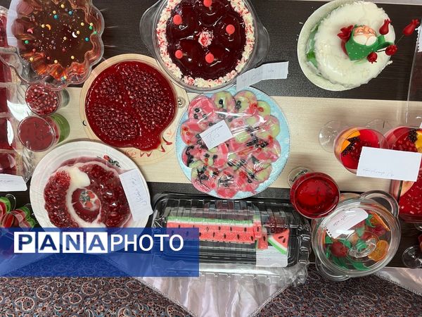 جشن یلدای دانش‌آموزی در دبیرستان تیمسار فلاحی ناحیه یک کرج 