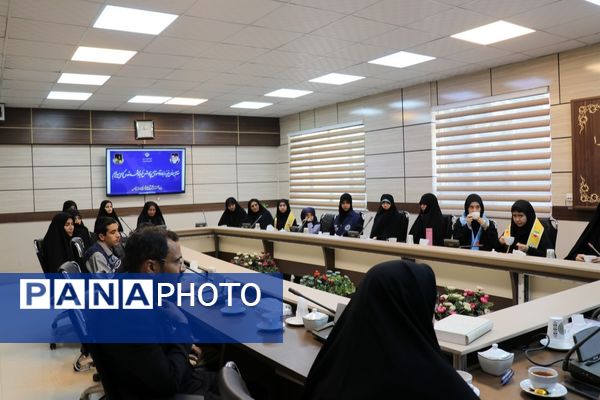 تجلیل از خبرنگاران برتر ناحیه دو مشهد با حضور مسئولان استانی