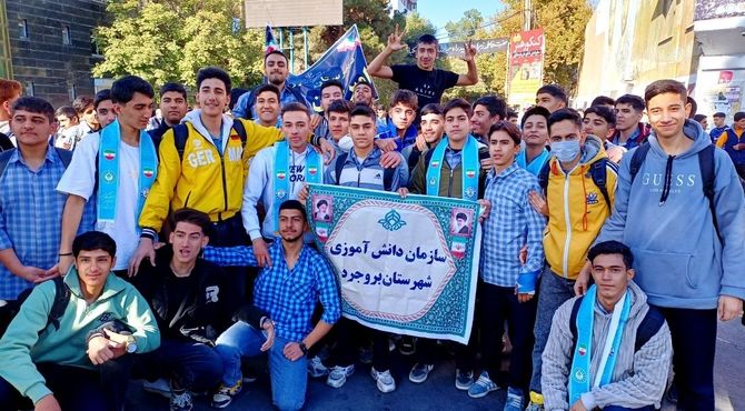 هم‌نوا با ۱۳ آبان؛ بروجرد یک‌صدا علیه استکبار جهانی