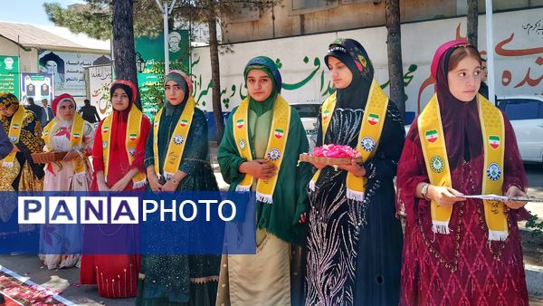 آیین گرامیداشت تجلیل از معلمان نمونه کشوری کهگیلویه و بویراحمد