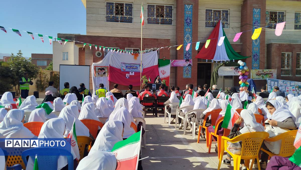 هفته پدافند غیرعامل با مانورهای مختلف این هفته در دبستان حضرت مریم(س) دوره دوم