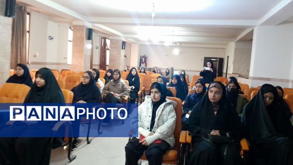 برگزاری مجمع پیشتازان دختر ناحیه 3 کرج