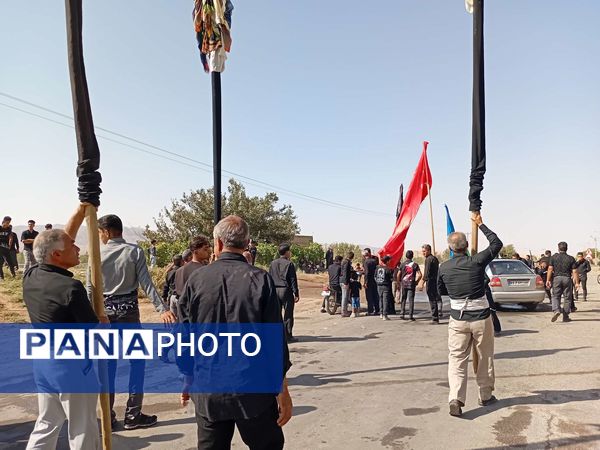 مراسم سینه زنی و علم گردانی در خلیل آباد