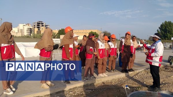 اعزام دانش‌‌آموزان بندر لنگه به المپیاد استانی دادرس