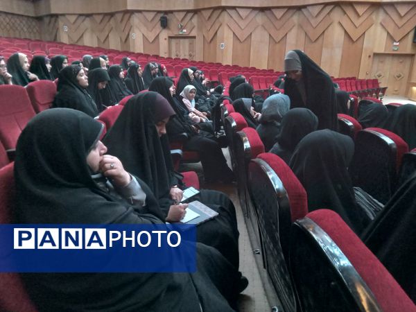 افتتاحیه همایش طلایه داران فردا در بجنورد