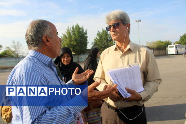 دانش آموزان بوشهر برای دیدار با رهبر انقلاب عازم تهران شدند 