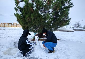 وقتی زمین زیر لحاف سفید برف به خواب میرود