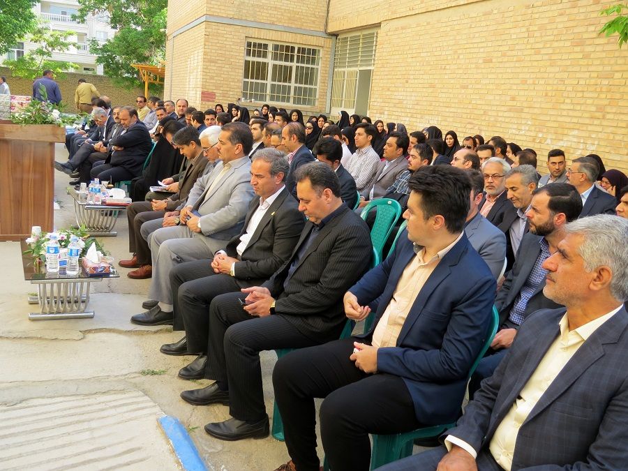 تقدیر از کارکنان‌ اداره‌کل آموزش و پرورش خراسان شمالی 