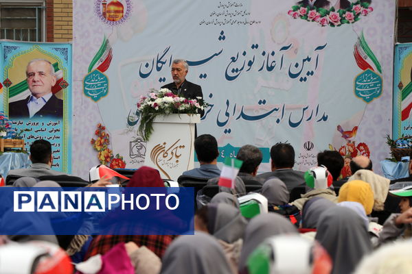 آیین آغاز توزیع منظم شیر در مدارس خراسان رضوی