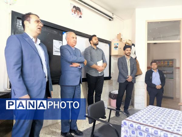 بازدید مسئولین آموزش و پرورش  از دبستان شهید پسندیده فدافن