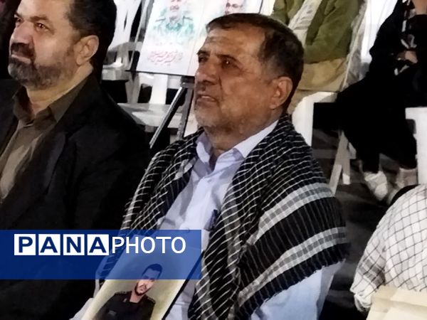 آیین بزرگداشت شهدای دفاع مقدس در مسیر«اتحاد مقدس»