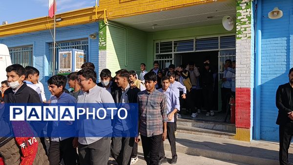 دانش آموزان بجستانی آماده برای بحران
